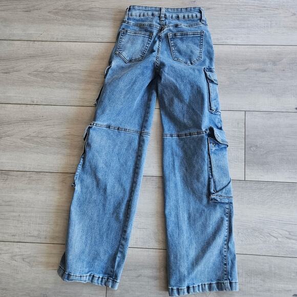 Stylish Blue Cargo Flare Jeans - Picture 3 of 5